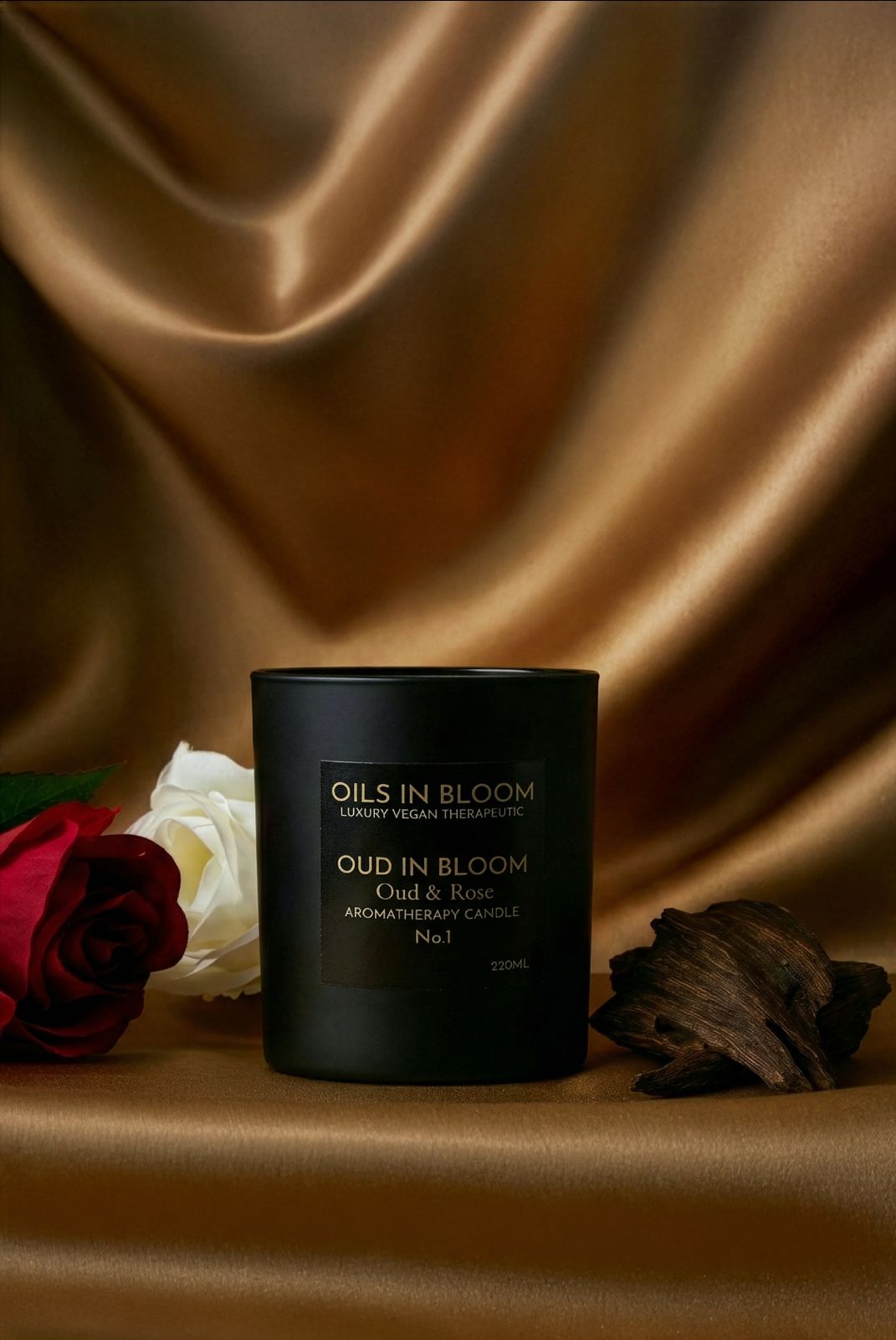 Oud & Rose Aromatherapy Candle 220g